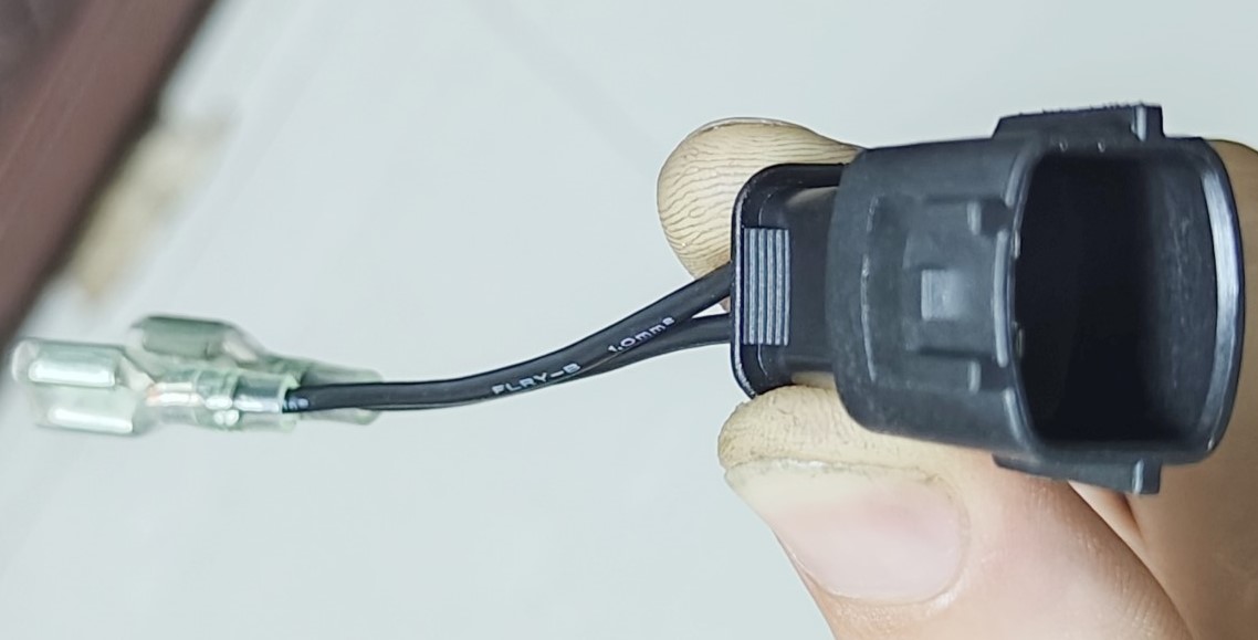 Giắc còi 2 pin phù hợp với xe Toyota,...