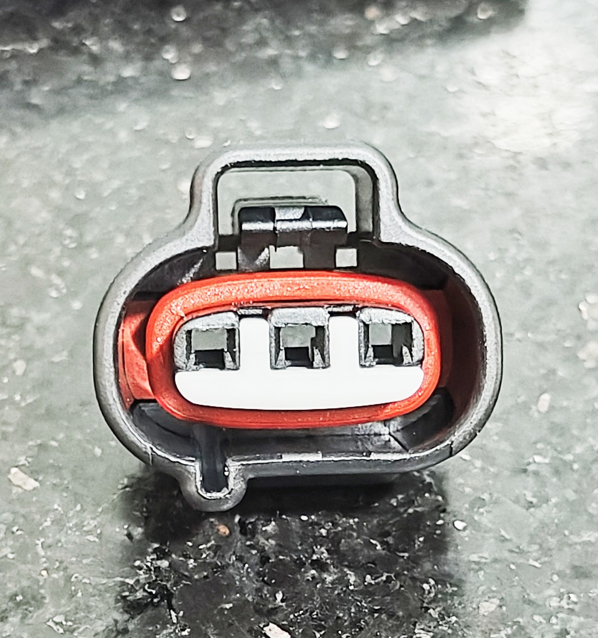 Giắc Điện Valve Điều Khiển Tốc Độ Không Tải ( IACV) 3 Dây Toyota