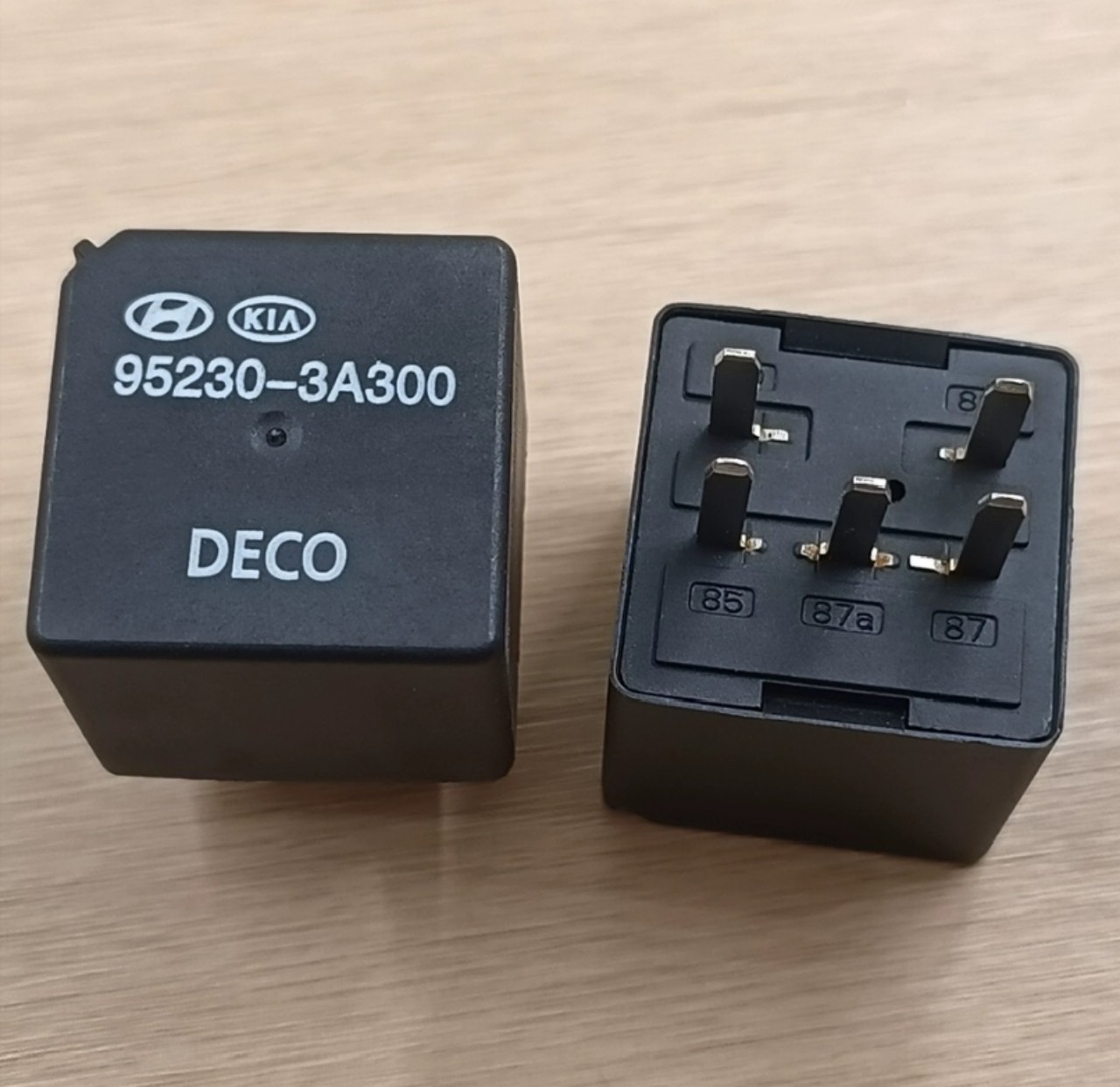 Relay DECO 5 Chân 12VDC - 95230 - 3A300